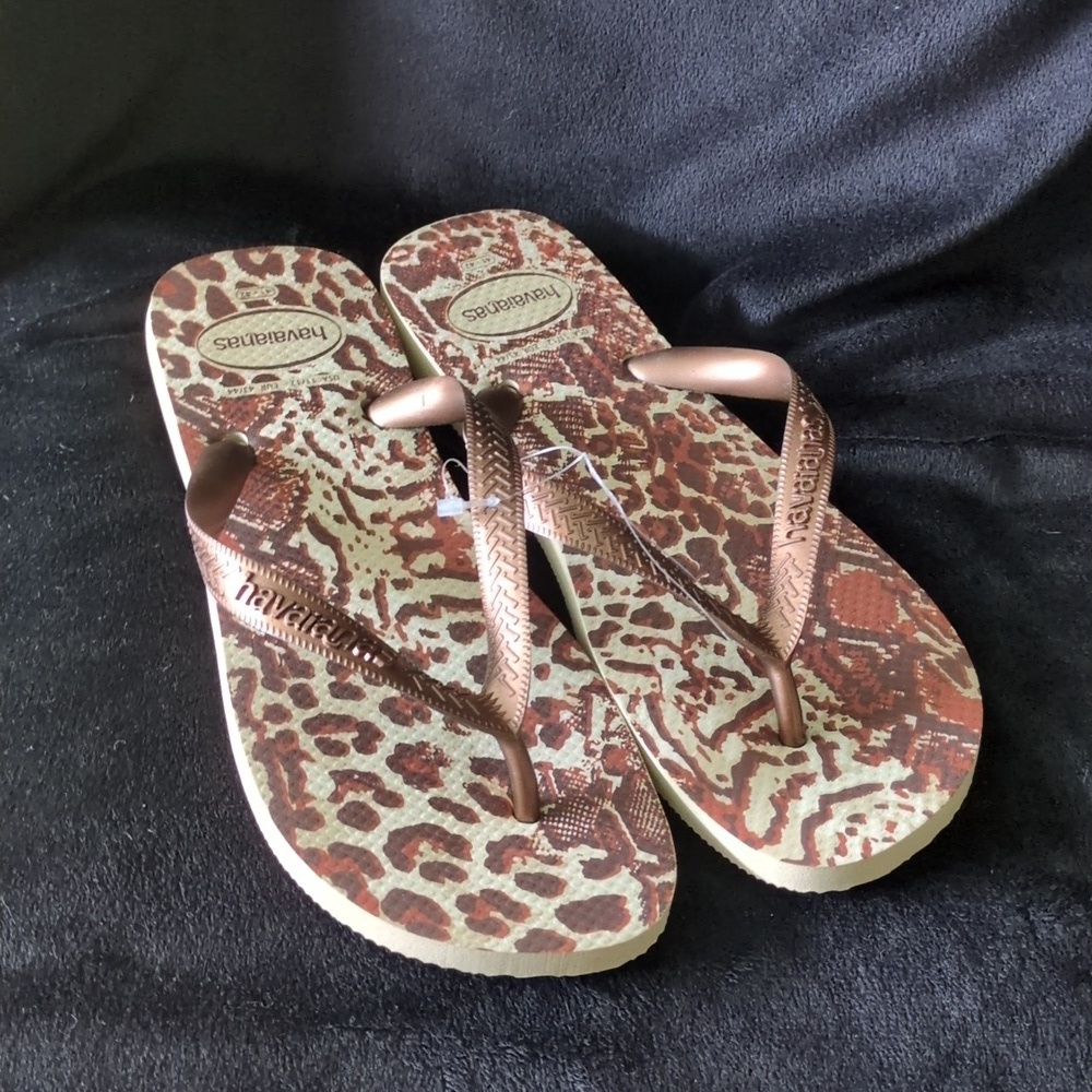 Havaianas Bronze Leopard print men’s sz 11/ women’s 12​​​
